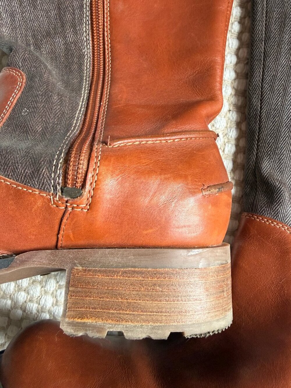 Sebago | Saranac Tall Waterproof Leather Boots | Size 8 - Picture 4 of 14
